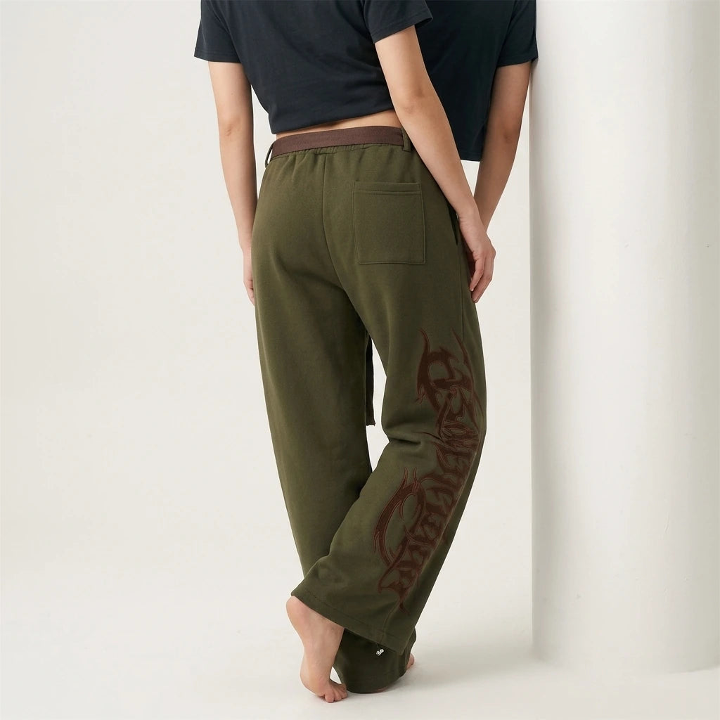 fleece-lined sweatpants — lifestyle