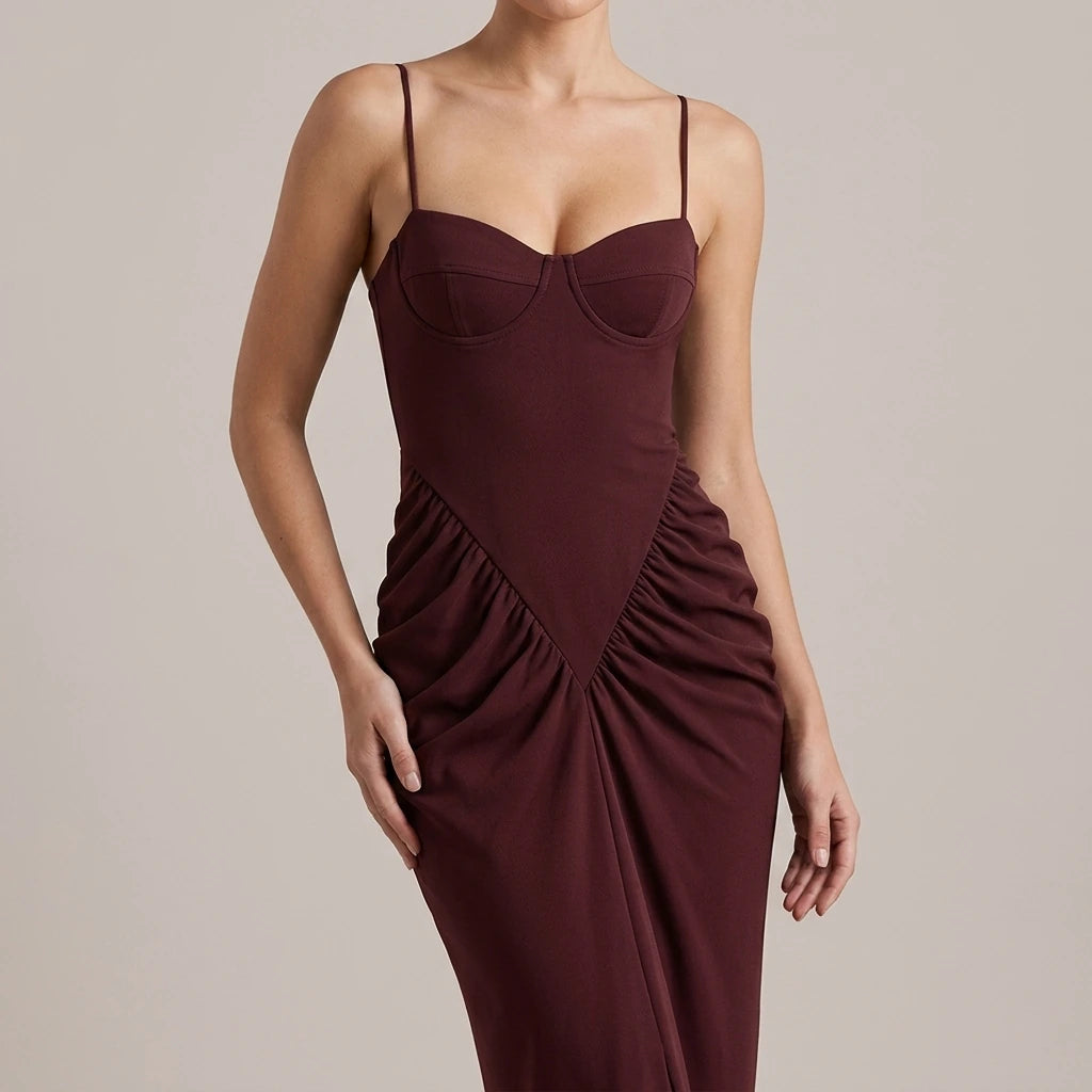Wrinkled corset dress for women in summer — lifestyle