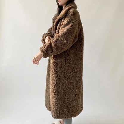 Maillard Little Teddy sheep wool stand collar coat long sheep shearling lamb fur coat thick loose — lifestyle