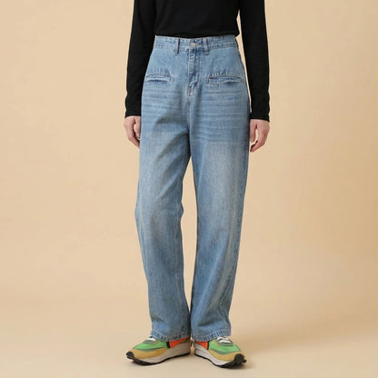 Front Pockets Baggy Jeans — lifestyle
