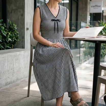 Elegant Plaid Midi Dress for Women Shirred Sheath Contrasting V Neck Sleeveless Natural Waist Daily Summer 100% Cotton Black — lifestyle_lead