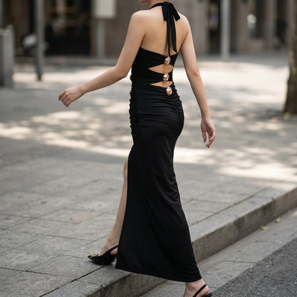 Rose metal buckle neck dress for summer — lifestyle