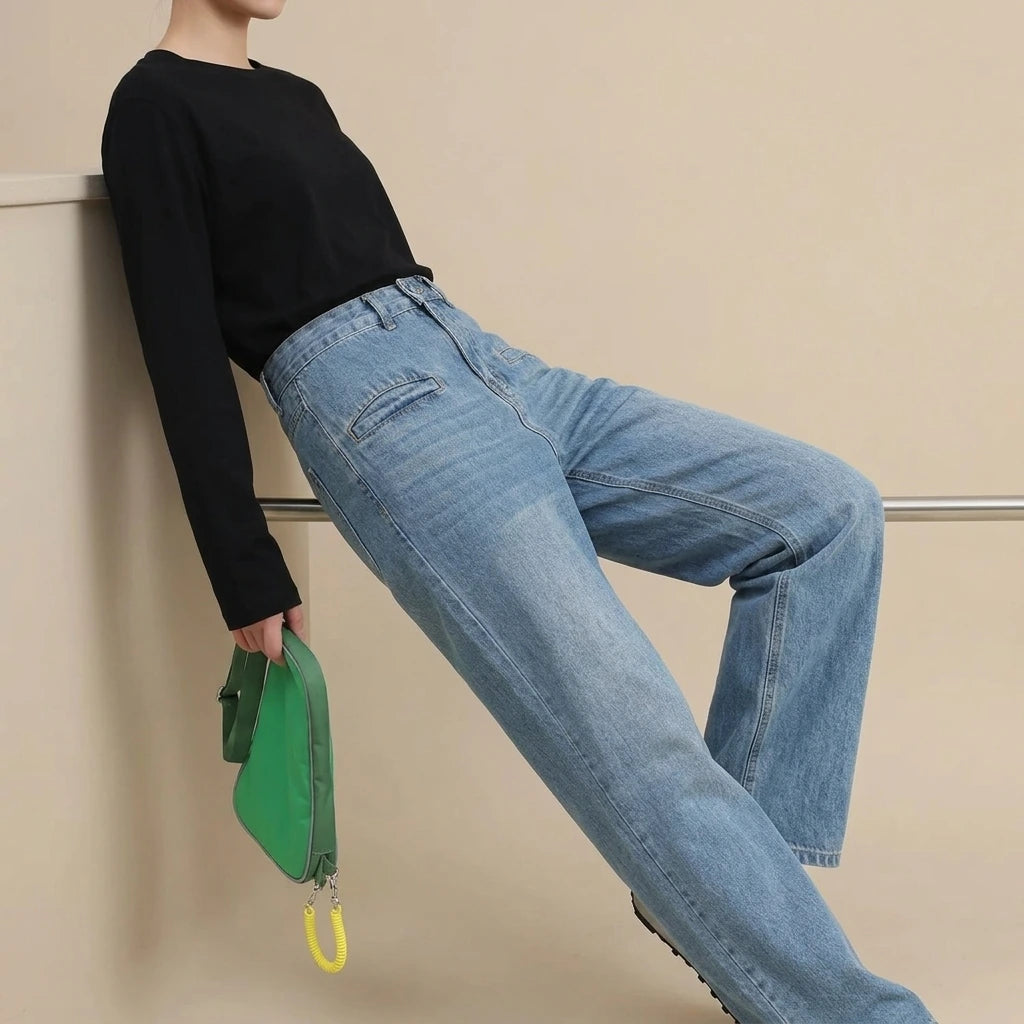 Front Pockets Baggy Jeans — lifestyle