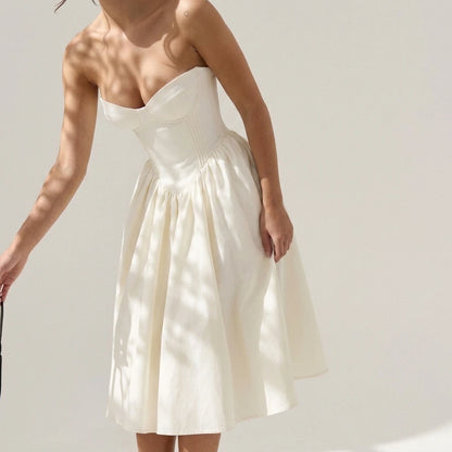 Sexy strapless dress for women in summer — lifestyle_lead