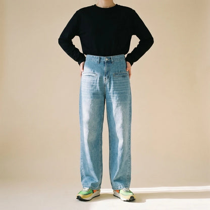 Front Pockets Baggy Jeans — lifestyle